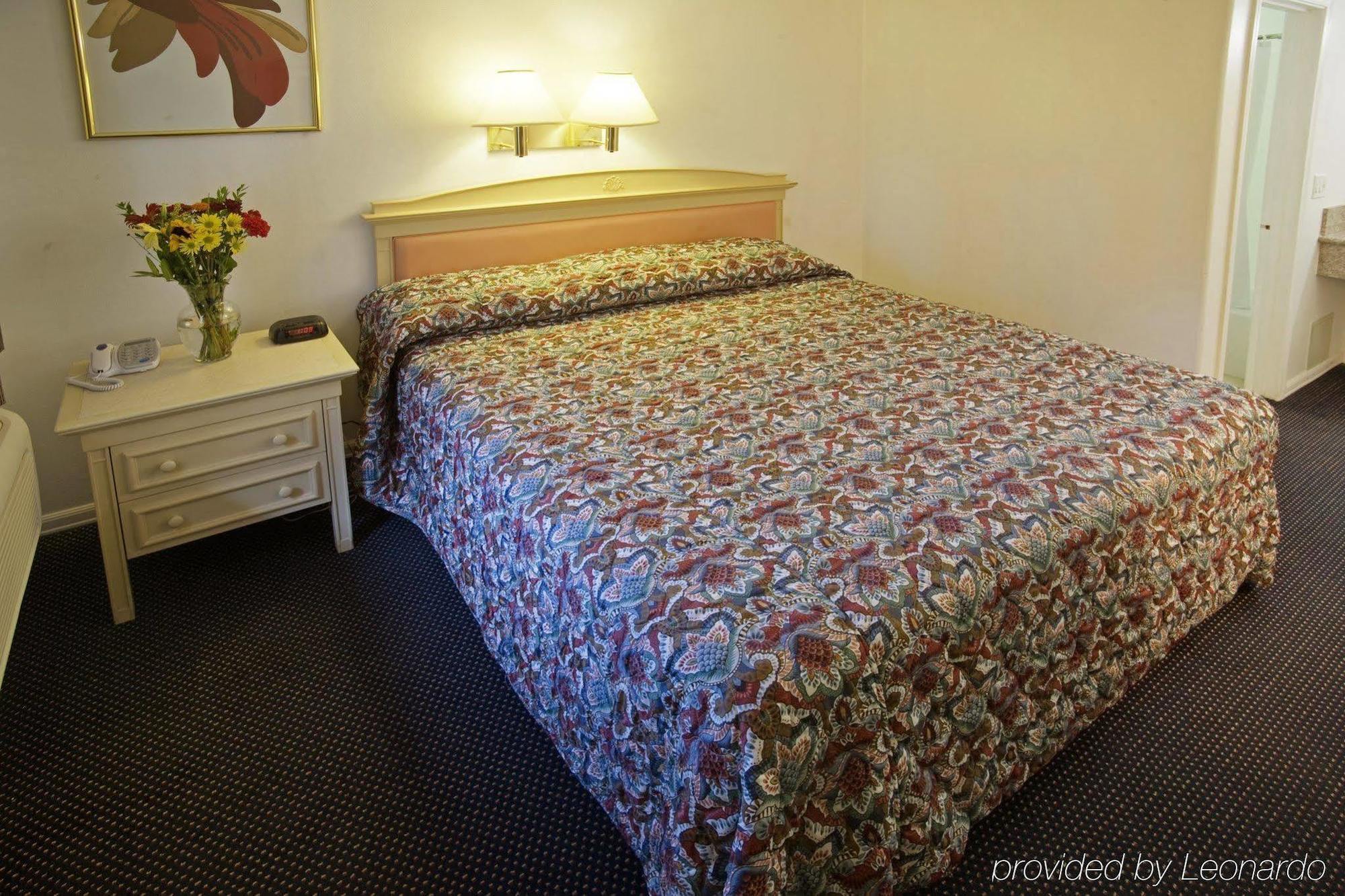 Americas Best Value Inn Thousand Oaks Phòng bức ảnh